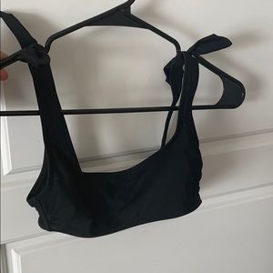 Black bikini top